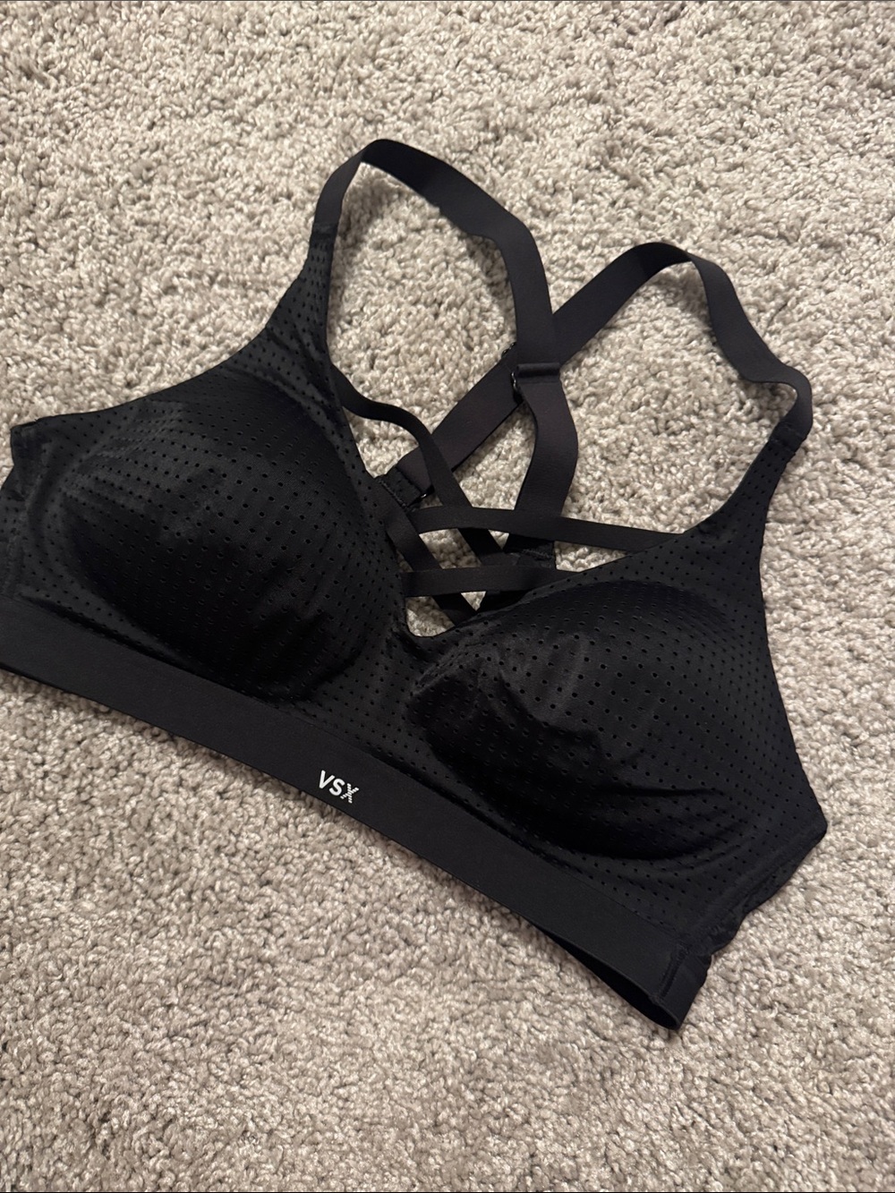 VSX Lightweight Mesh Plunge Sports Bra